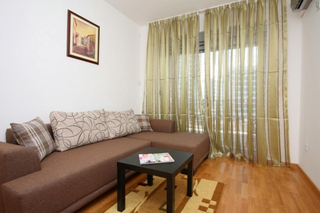 City Montesun Apartments 2 Budva Ngoại thất bức ảnh